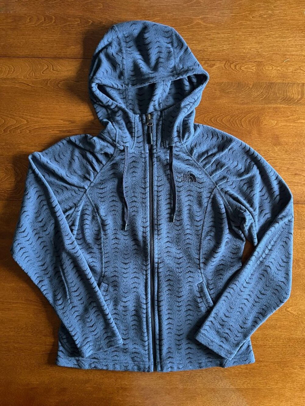 The North Face blue patterned fleece hoodie S